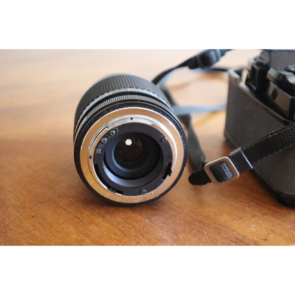 Yashica FX-3 35mm Film SLR Camera with DSB 135mm Lens Japan For Parts/Repair - Picture 5 of 13